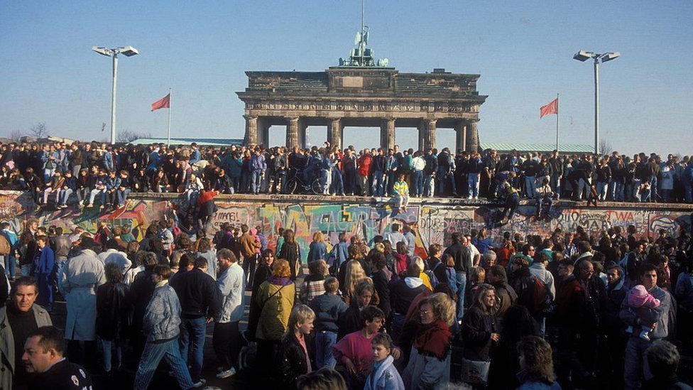 En Que Año Tumbaron El Muro De Berlin