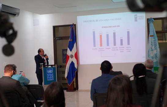 economista-socrates-barinas-de-la-unidad-de-desarrollo-humano-sostenible-pnud_12796574_20191210152913