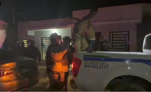 La-Policía-ha-detenido-unas-diez-personas-en-relación-con-el-asesinato-de-tres-personas-en-Matancitas-Nagua.